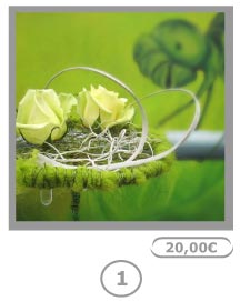 fotogalerij bloemstuk 1: witte roosjes op een fris groen